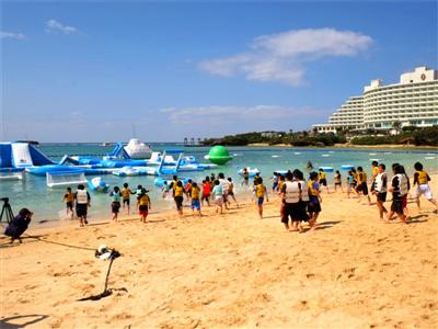 もうすぐ海開き！ 3月7日、8日は万座ビーチで海開きイベントが開