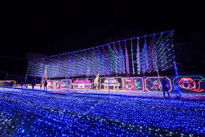 日本最大級のレーザー光線ショーは必見！イルミネーション＋催し物多