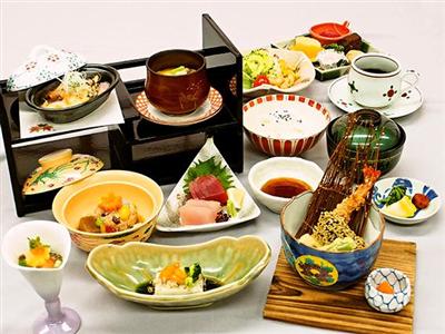 沖縄都ホテルの和食レストランが調理技能競技大会受賞！期間限定特別