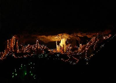 日本最南端！石垣島鍾乳洞のイルミネーション