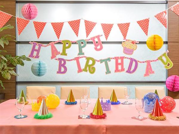 沖縄都ホテルで バースディパーティープラン 開催中 ホテルレストランで誕生日を祝おう おでかけ情報 ちゅらとく