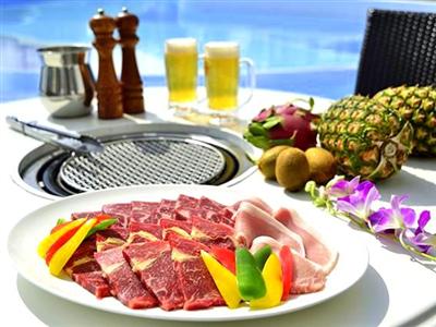 期間限定！ロワジールホテル那覇の「プール＋BBQランチ＋温泉」の