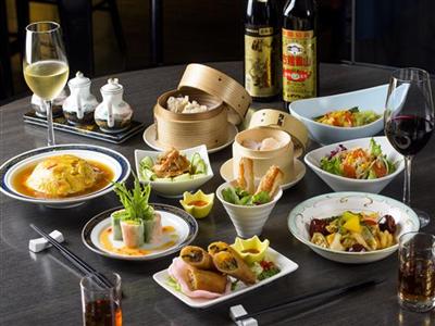 18時までの入店限定！中華料理＆デザート全20品にドリンク3杯付