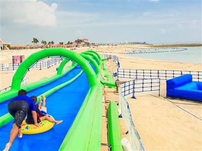 【限定☆ちゅらとく特典あり】沖縄最大級のビーチアトラクションが豊