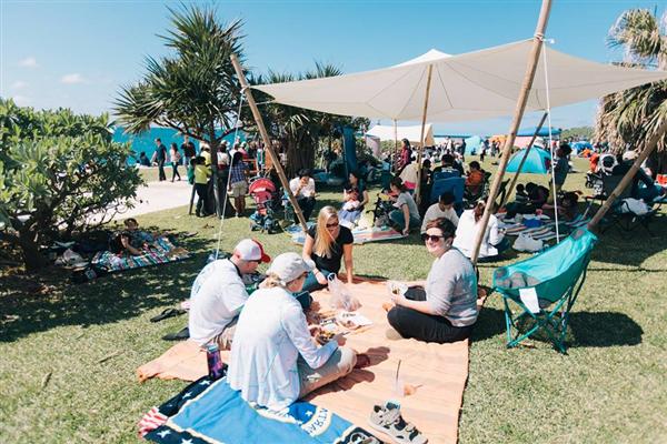 ２周年を迎える人気の野外グルメイベント「OKINAWA FOOD