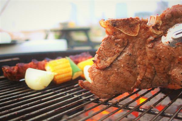 本場のアメリカンBBQを手ぶらで楽しむスポット「RESORT M