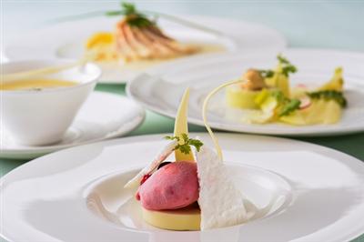 【2017年最新】ホワイトデーにおすすめ！沖縄県内ホテルのレスト