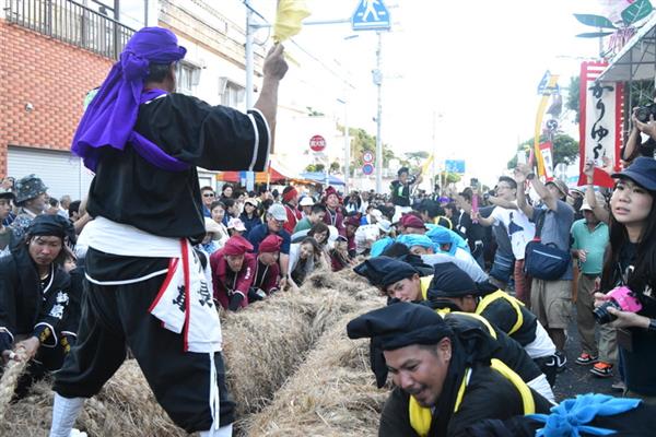 4年ぶりの開催！古くからの風習を受け継ぐ沖縄の三大大綱引き「糸満