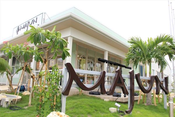かりゆしウェアの人気ブランド「MAJUN（マジュン）」新店舗が糸