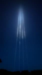 戦後80年を迎える今年の慰霊の日は平和記念公園の「平和の光の柱」