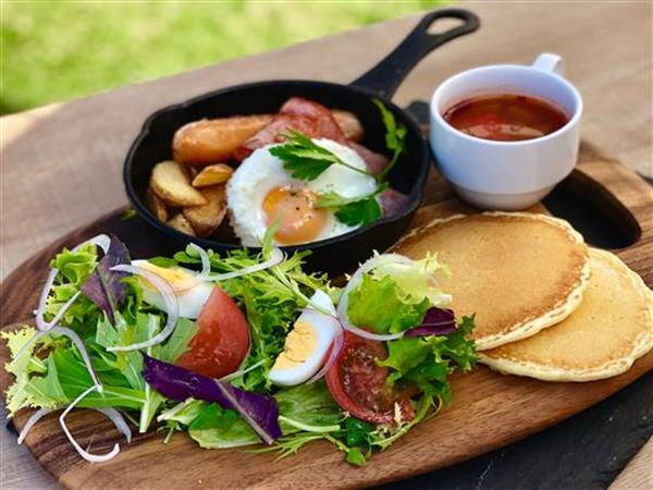 こだわりのパンケーキやBBQが人気！ラ・ジェント・ホテル沖縄北谷
