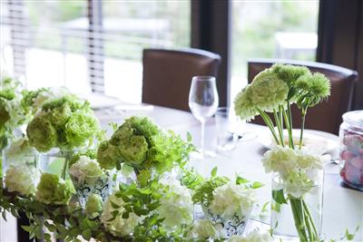 2018年8月より「レストランウエディング特集」を公開