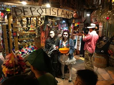 町全体がステージ！ハロウィンフェスタinミハマが2019年10月