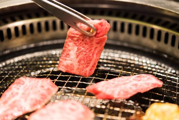 イオンモール沖縄ライカム内にある、鹿児島県発祥の焼肉専門店「焼肉