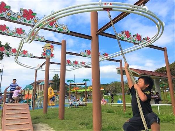が 公園 遊具 たくさん ある
