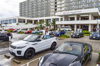 ちゅらとく会員をご招待！ホテルランチ&オープンカードライブの贅沢