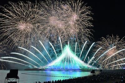 安室奈美恵さんの楽曲が花火とシンクロ！興奮と感動の「沖縄かなさ花