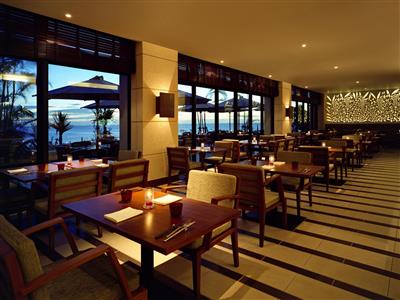 3つのレストランで異なるライブ音楽＆スペシャルディナーが楽しめる