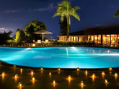 幻想的なキャンドルの灯りに包まれる！ココ ガーデンリゾート オキ