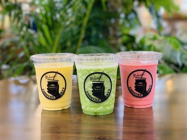 様々な野菜や果物が集まるマルシェ♪スムージーも有名な「ハッピーモ