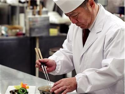 沖縄県内初！国指定重要文化財「中村家」を貸し切って琉球宮廷料理を