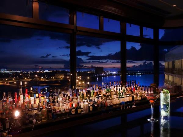 ドリンクの種類はなんと約150種！ロワジールホテル那覇のBARで