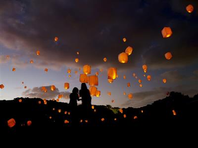 ランタンに願いを込めて夜空へ飛ばそう♪ユインチホテル南城でクリス