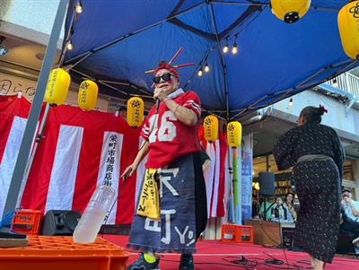 おばぁラッパーズなど個性溢れる市場エンターテイナーが大集結する「