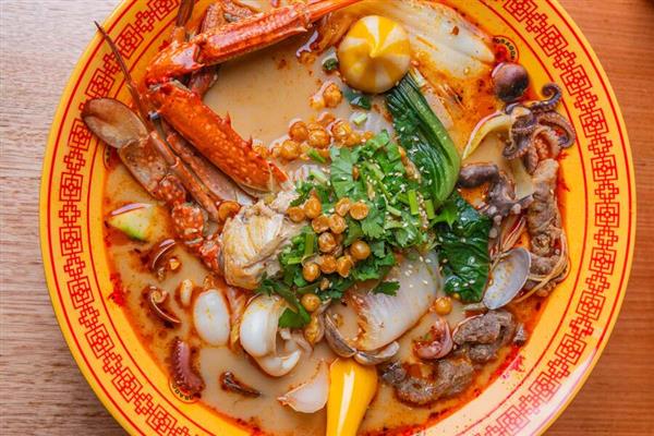 世界的に人気の麻辣湯(マーラータン)専門店が日本に初上陸！オース