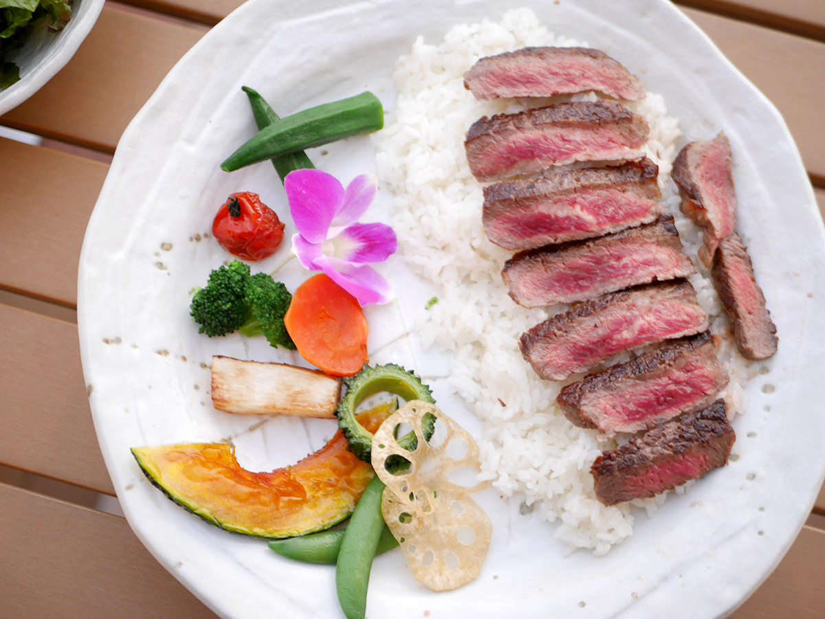 海と国産牛ステーキを堪能 こだわりが詰まった海辺のカフェ Wagyu Cafe Kapuka 和牛カフェ カプカ おでかけ情報 ちゅらとく 海と国産牛ステーキを堪能 こだわりが詰まった海辺のカフェ Wagyu Cafe Kapuka 和牛カフェ カプカ おでかけ情報 ちゅらとく