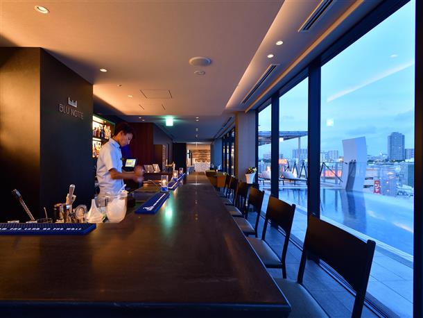 サイドバーでソフトドリンク1杯サービス