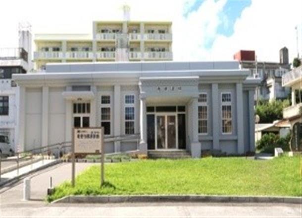 与那原駅舎