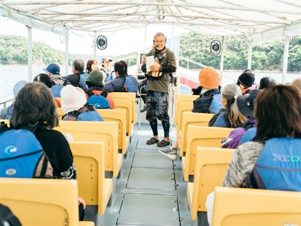 福地ダム湖上観察船