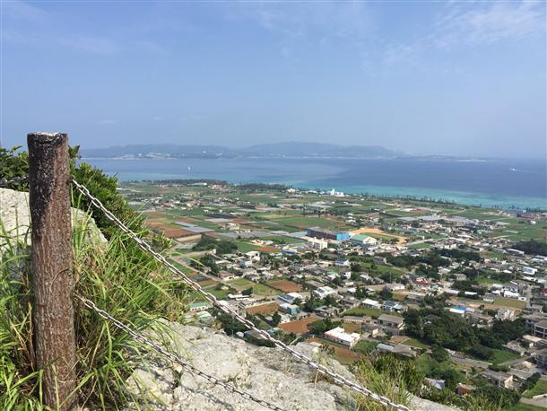 伊江島タッチューからの眺め