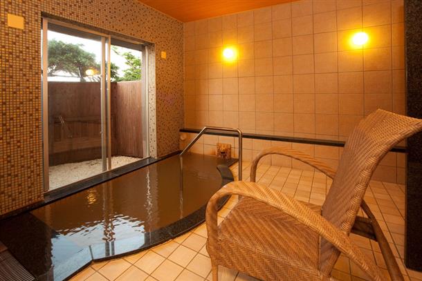 沖縄　南部　南城市　温泉　家族風呂