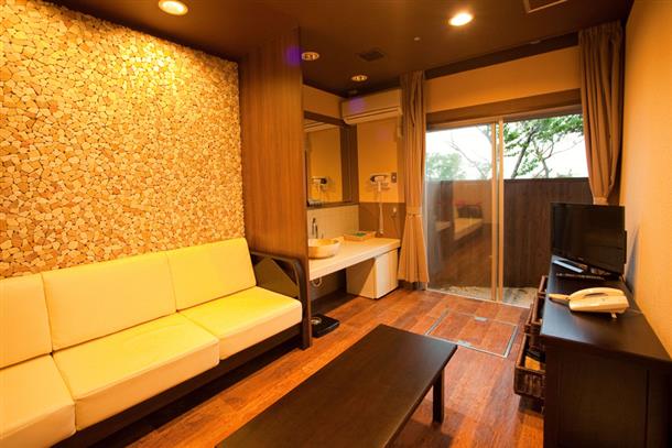 沖縄　南部　温泉　貸切風呂