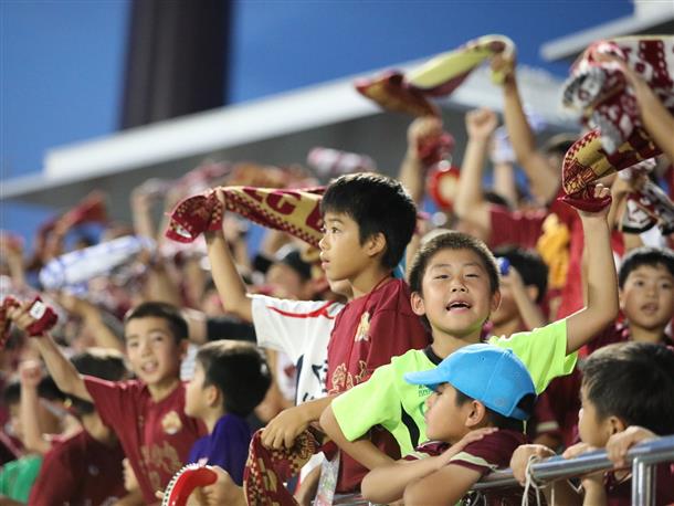 熱狂のスタジアムでＦＣ琉球を応援しよう！