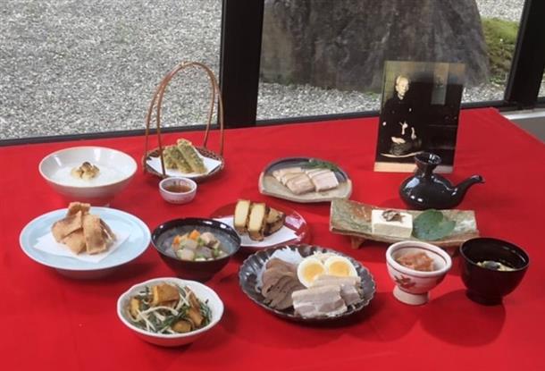 尚順男爵の名物料理、松山御殿のおもてなし