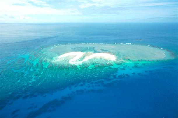何にもない無人島・クエフ島に上陸♪