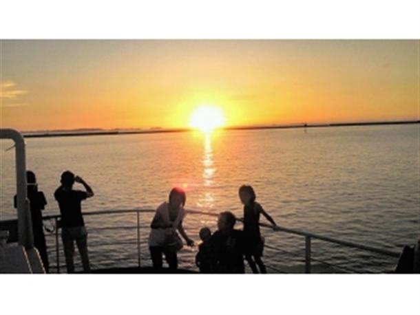 デッキで見る夕日