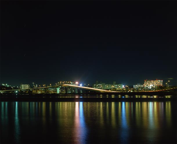 海から見る那覇の夜景