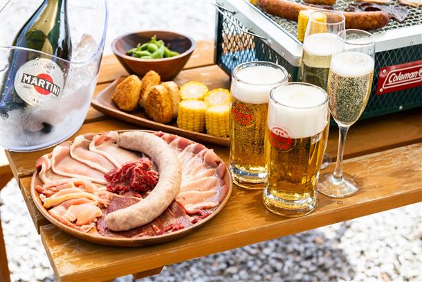 肉厚お肉とキンキンに冷えたビールで乾杯♪