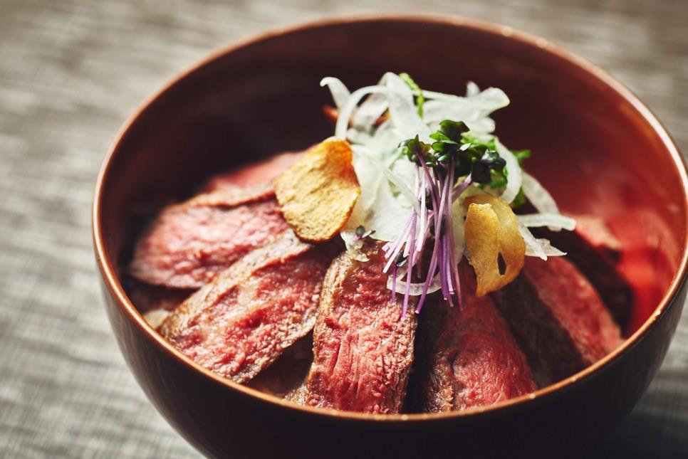 「雲海」 土・日限定　国産牛サーロインステーキ丼　通常3,390円⇒2,700円 　