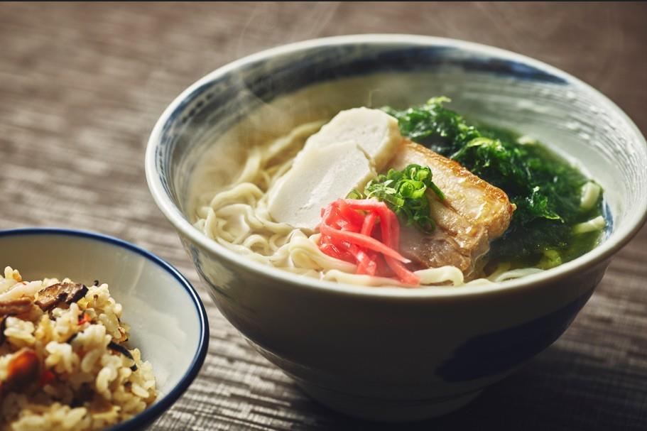 「雲海」 土・日限定　ラフテーそば　～じゅーしー付き～　通常2,034円⇒1,500円 　