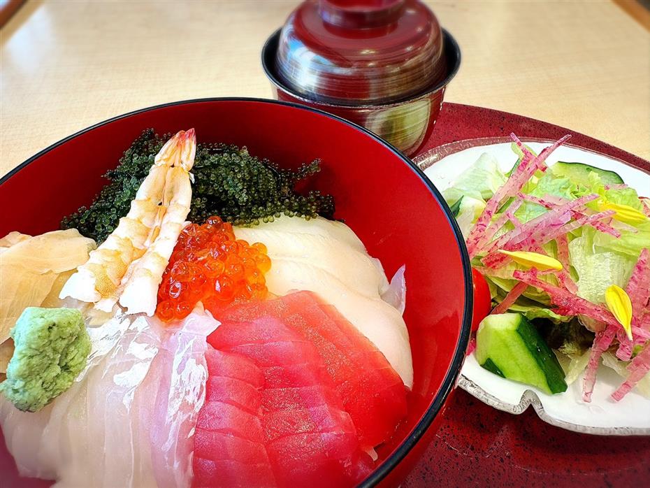 「雲海」 土・日限定　和らぎ特製海鮮丼　通常3,164円⇒2,500円 　