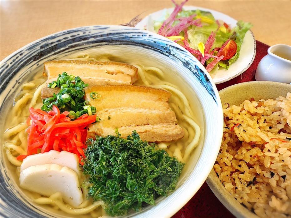 【土・日限定】ラフテーそば～じゅーしー付き～通常2,034円⇒1,500円 