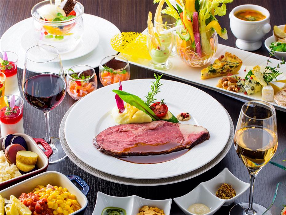 【ホリデーブランチ】ホテル最上階の14階で味わう！3種から選べるメイン+ビュッフェ＋フリーフロー♪ 土日祝限定