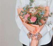 花束イメージ　3,300円