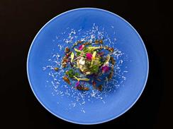 沖縄県産和牛と島ラッキョウのタルタル