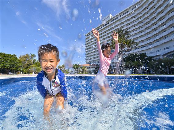 ホテル プール ロイヤルホテル 沖縄残波岬